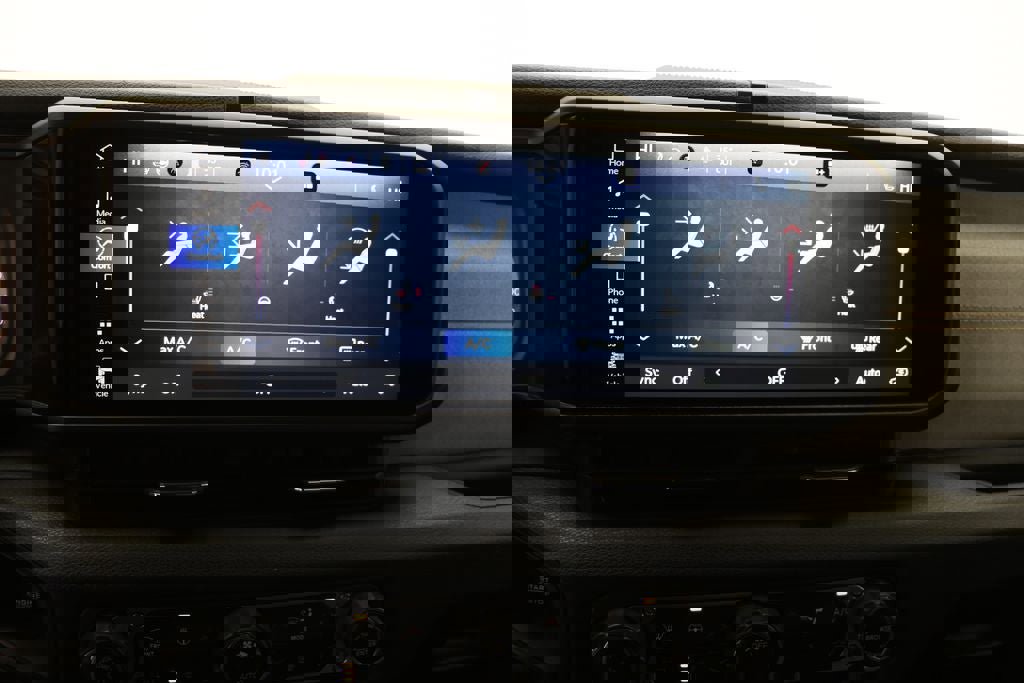 Used 2024 Jeep Wrangler Sport S image 21