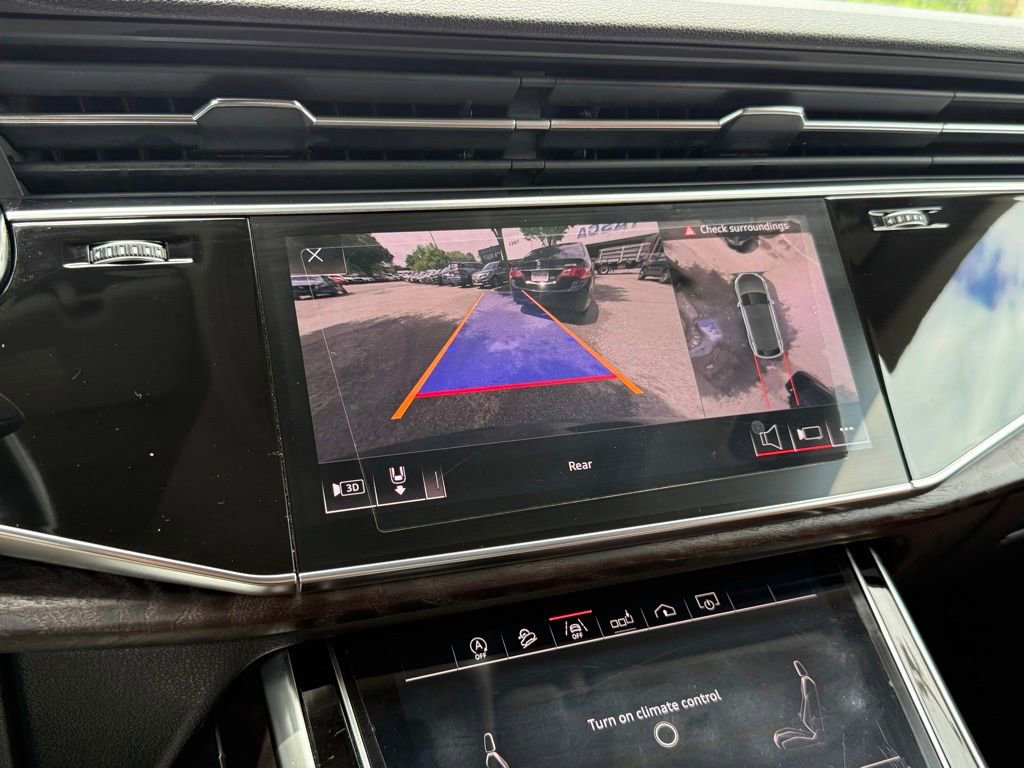 Used 2019 Audi Q8 Premium Plus w/ Premium Plus AWD/4WD image 18