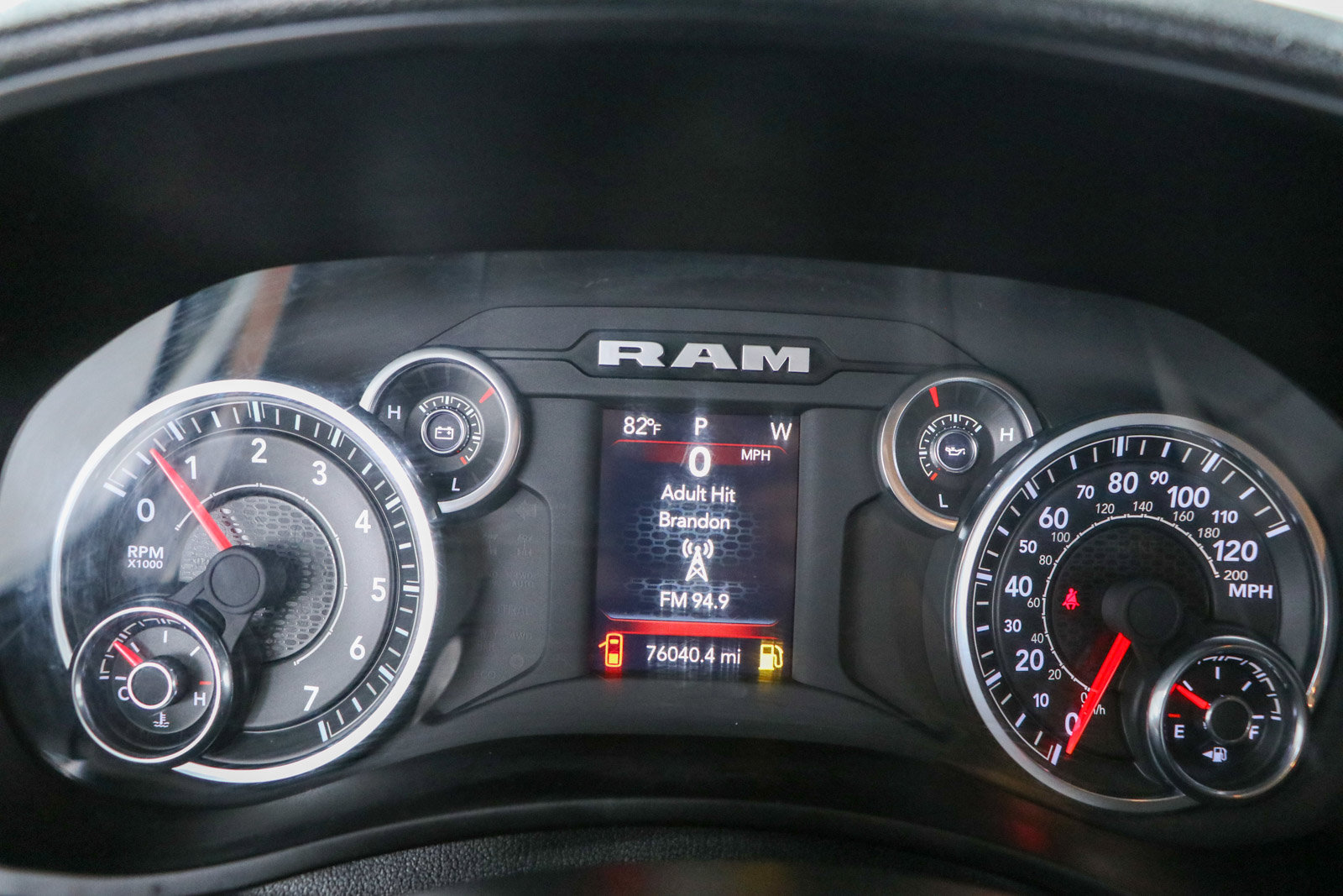 Used 2024 RAM 2500 Tradesman w/ Chrome Appearance Group AWD/4WD image 17