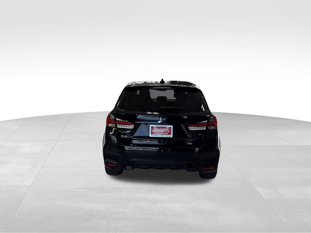 Used 2022 Mitsubishi Outlander Sport SE AWD/4WD image 4