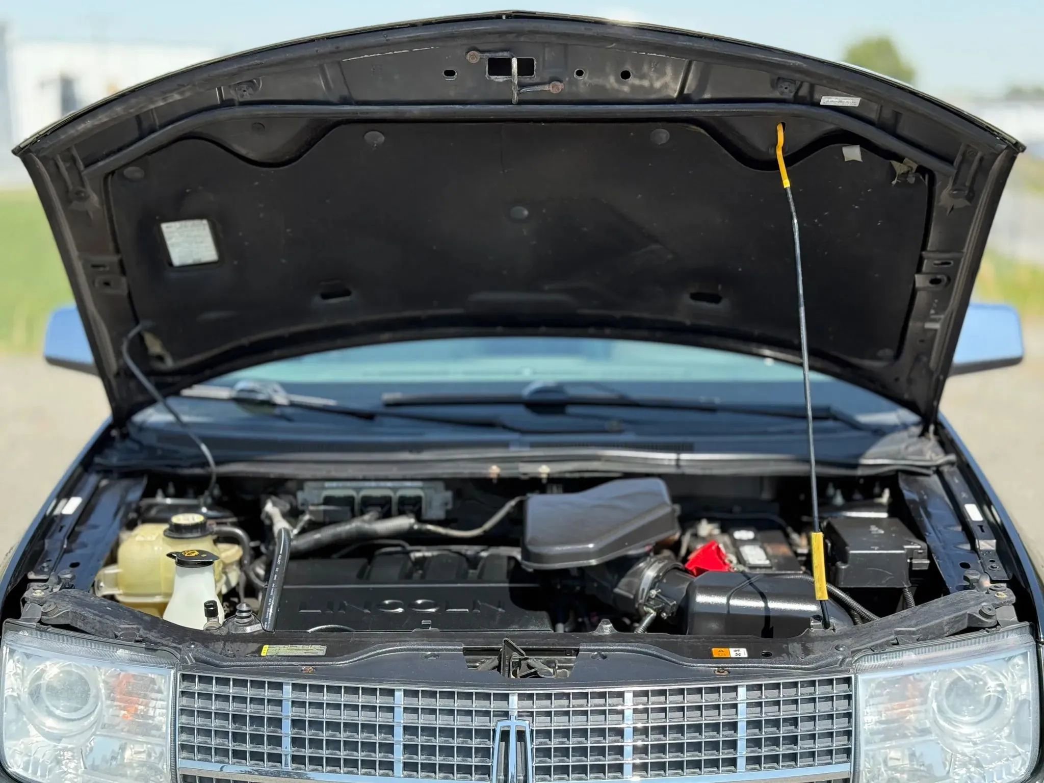 Used 2008 Lincoln MKX AWD image 28