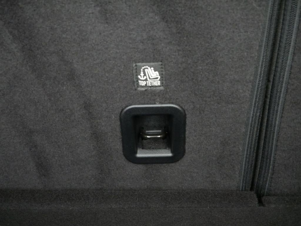 Certified 2022 Jeep Cherokee Trailhawk w/ Premium Leather Package image 9