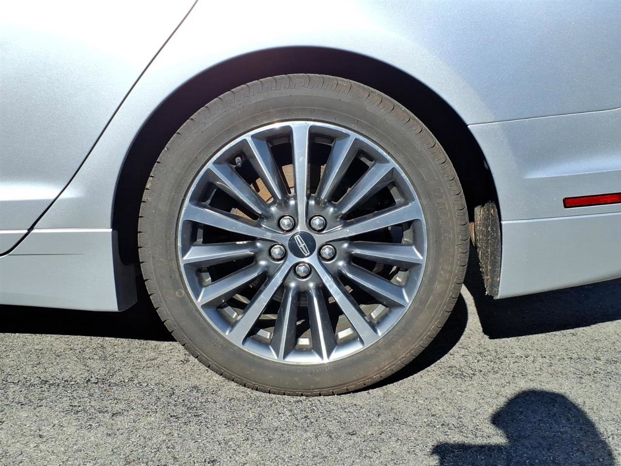 Used 2017 Lincoln MKZ Select w/ Select Plus Package AWD/4WD image 5