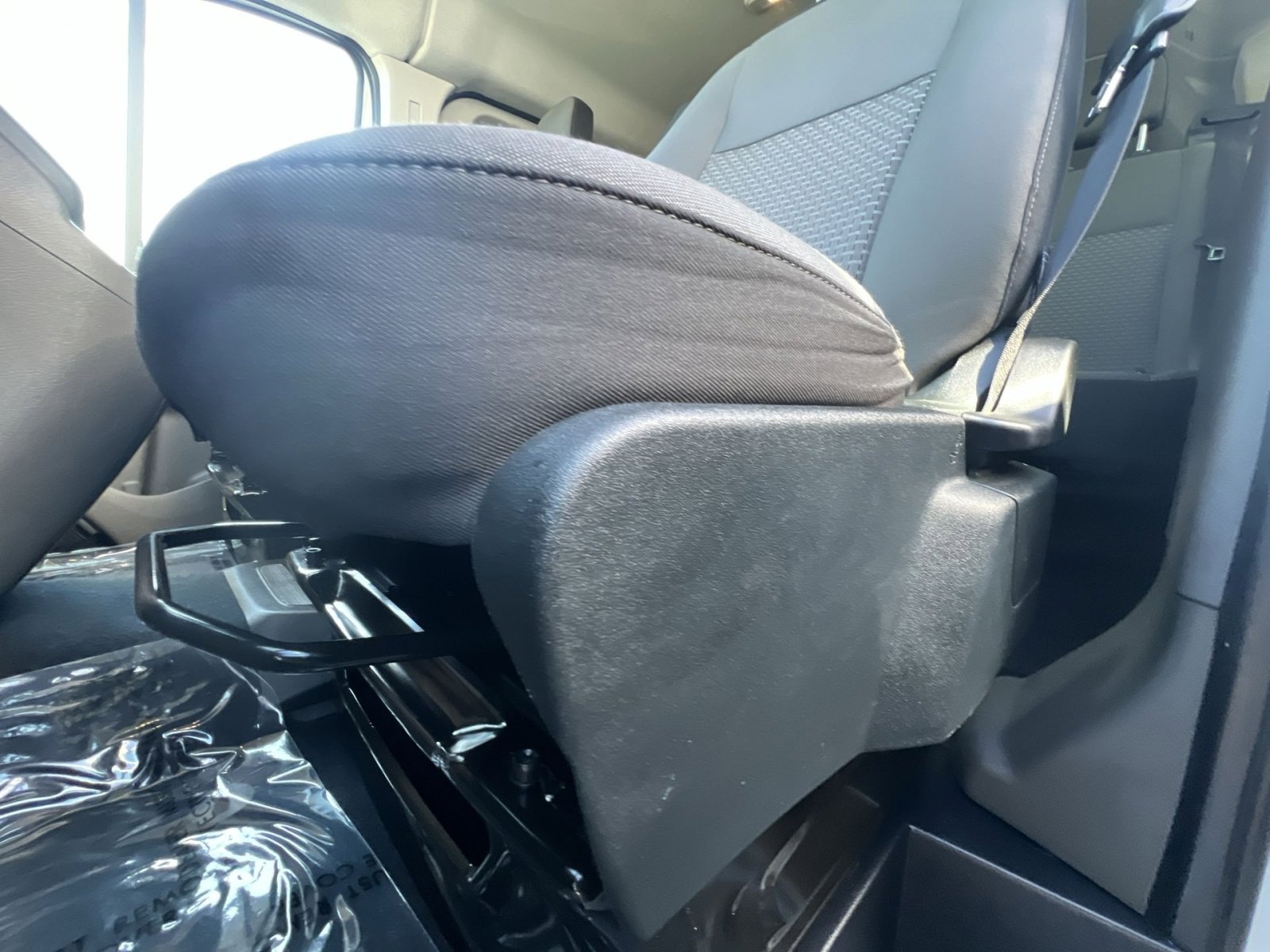 Certified 2025 Ford Transit 350 XLT RWD image 22