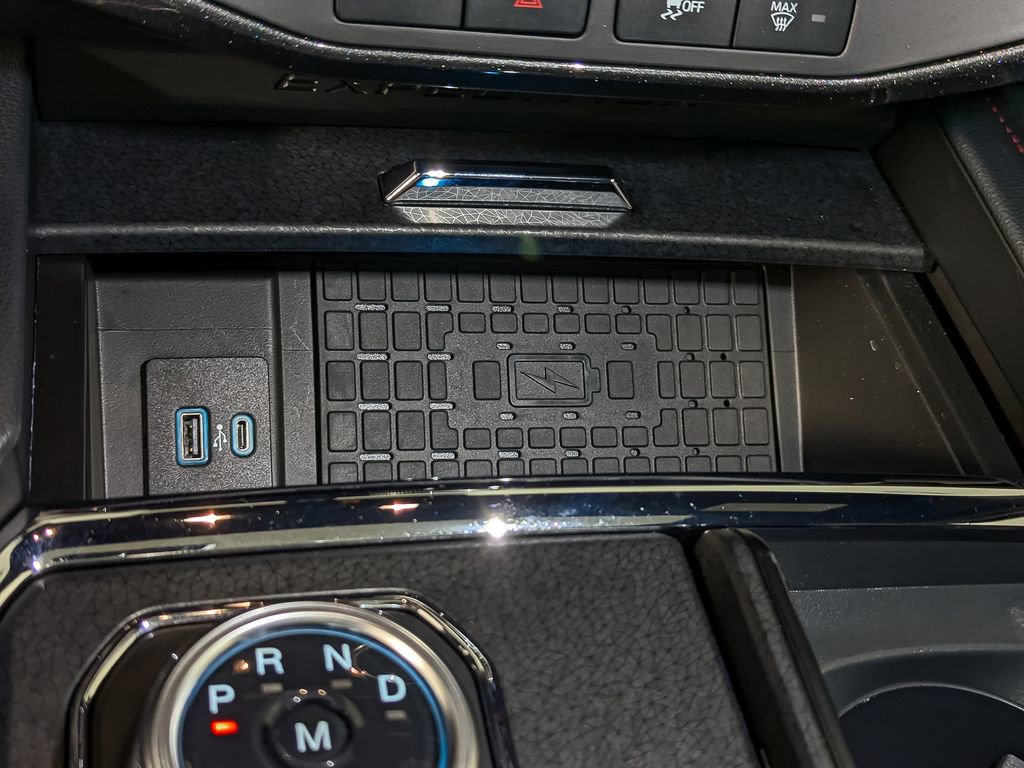 Used 2023 Ford Expedition Max Limited image 24