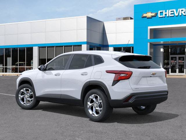 New 2026 Chevrolet Trax LS w/ LS Convenience Package FWD image 3