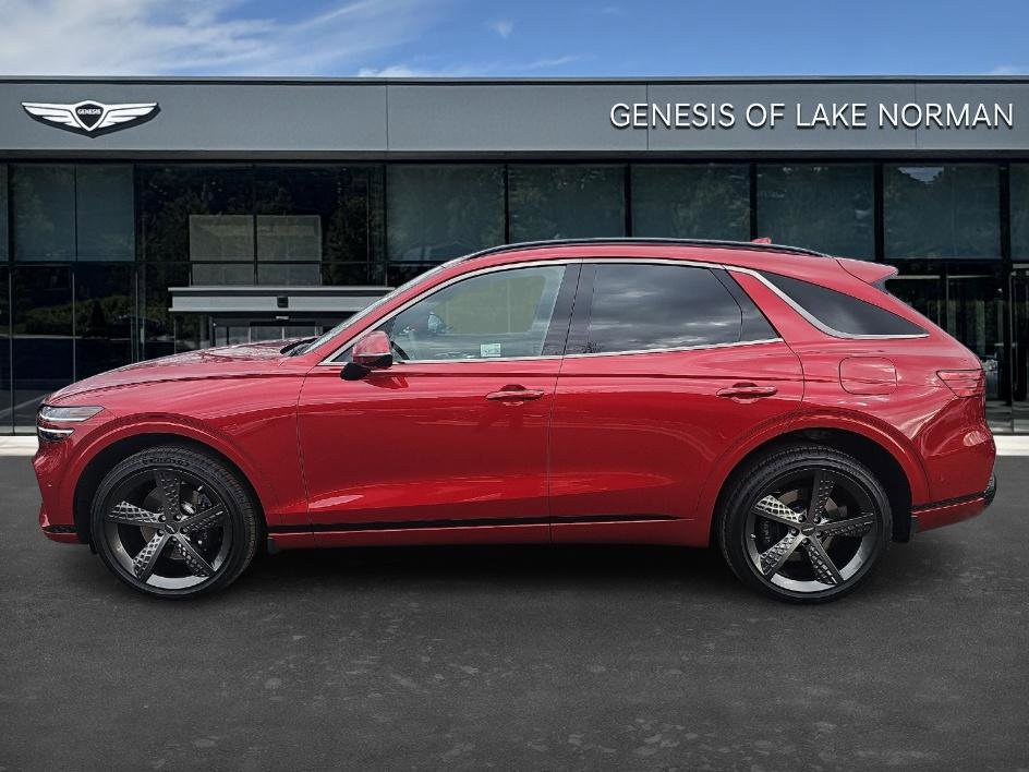 Used 2025 Genesis GV70 3.5T Sport w/ Sport Advanced Package image 6