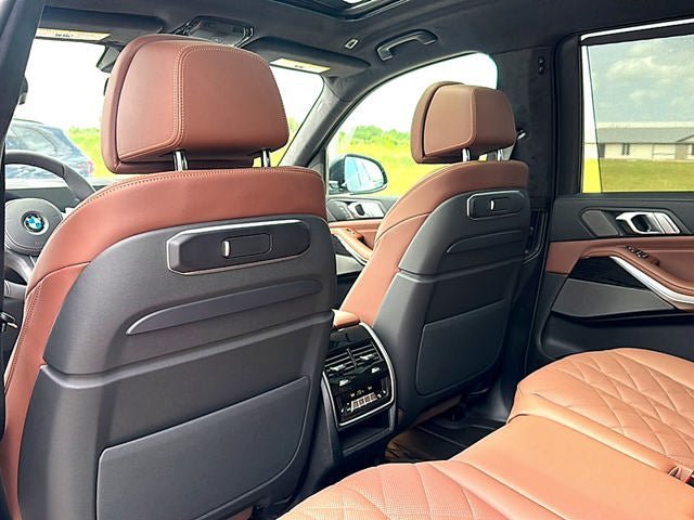 New 2027 BMW X7 xDrive40i w/ M Sport Package AWD/4WD image 45