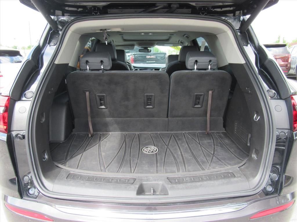 Used 2019 Buick Enclave Essence w/ LPO, Sport Appearance Package image 35