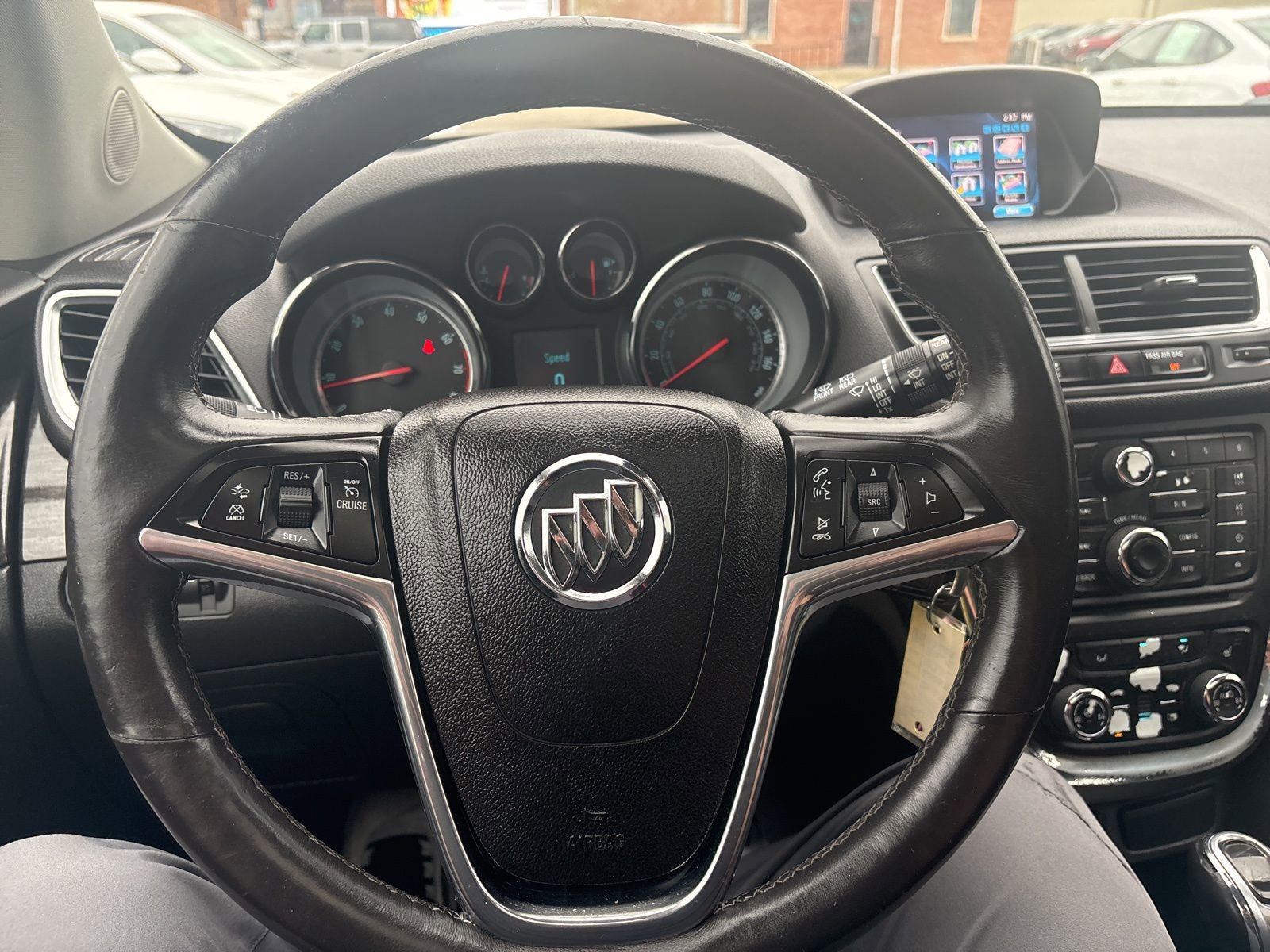 Used 2015 Buick Encore Premium image 32