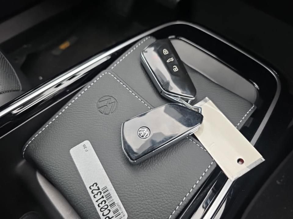 Used 2023 Volkswagen ID.4 Pro S image 14