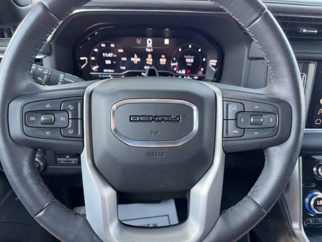 Used 2023 GMC Yukon XL Denali w/ Denali Reserve Package AWD/4WD image 11