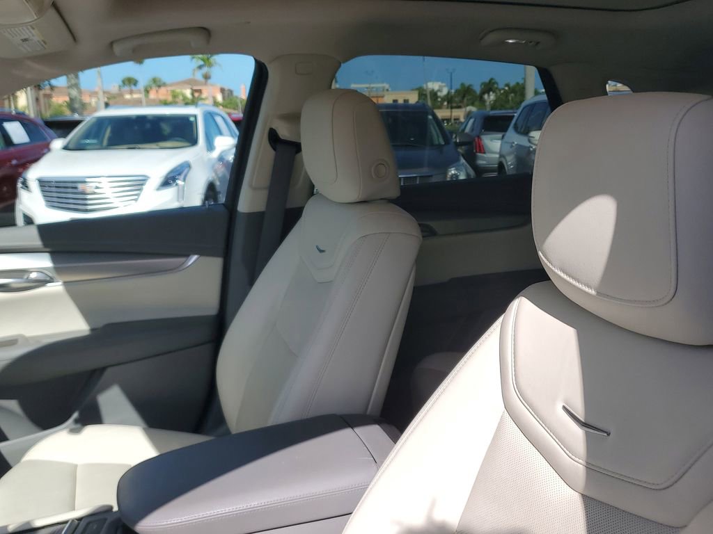 Used 2020 Cadillac XT5 Premium Luxury FWD image 20