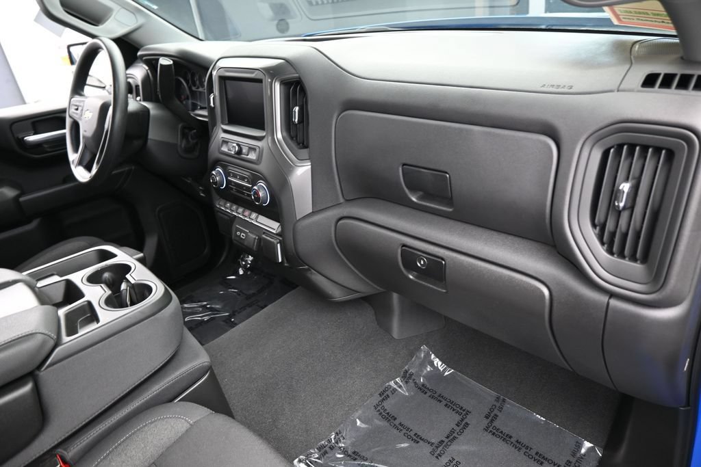 Used 2025 Chevrolet Silverado 1500 Custom w/ Turbomax Blackout Package AWD/4WD image 39