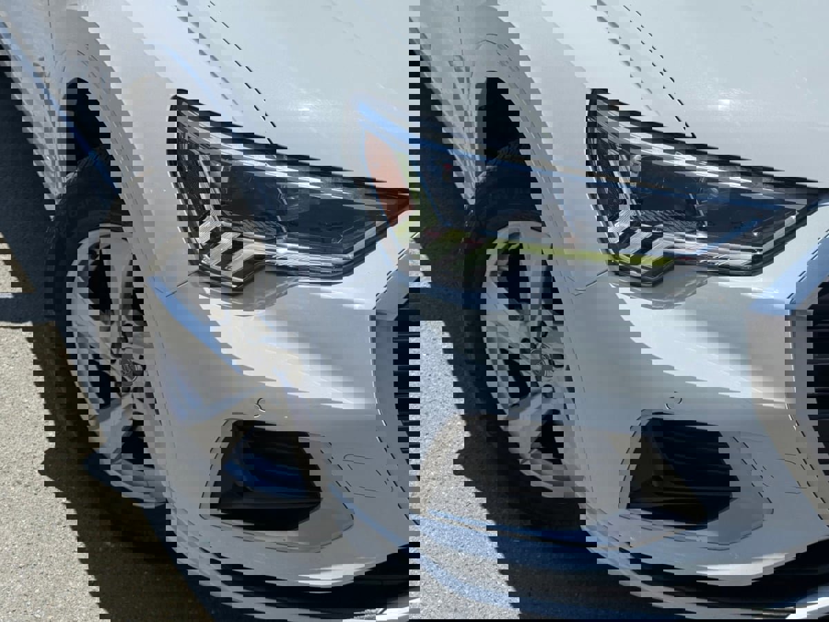 Used 2019 Audi Q3 2.0T Premium Plus w/ Premium Plus Package image 3