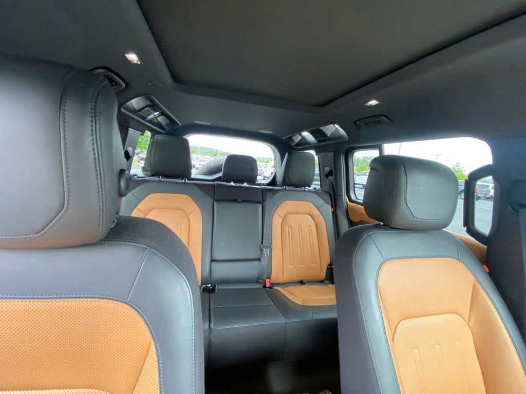 Used 2020 Land Rover Defender 110 X AWD/4WD image 31