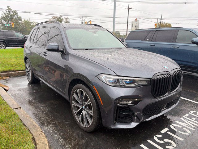 Used 2019 BMW X7 xDrive50i w/ M Sport Package AWD/4WD image 2