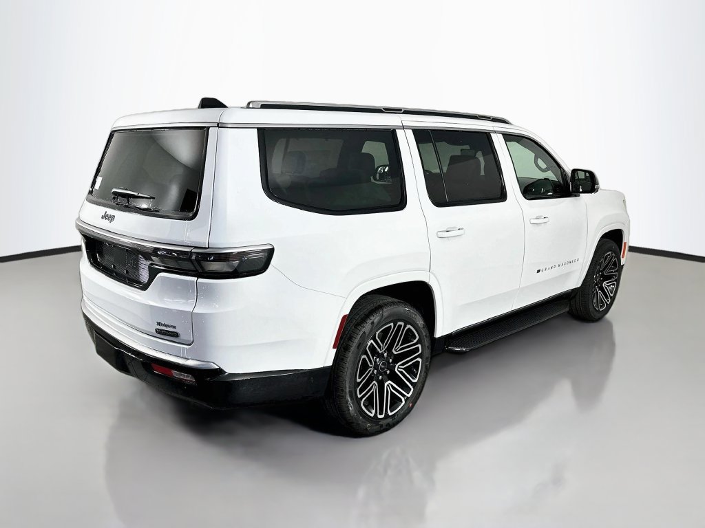 New 2027 Jeep Grand Wagoneer Overland w/ HD Trailer Tow Package AWD/4WD image 7