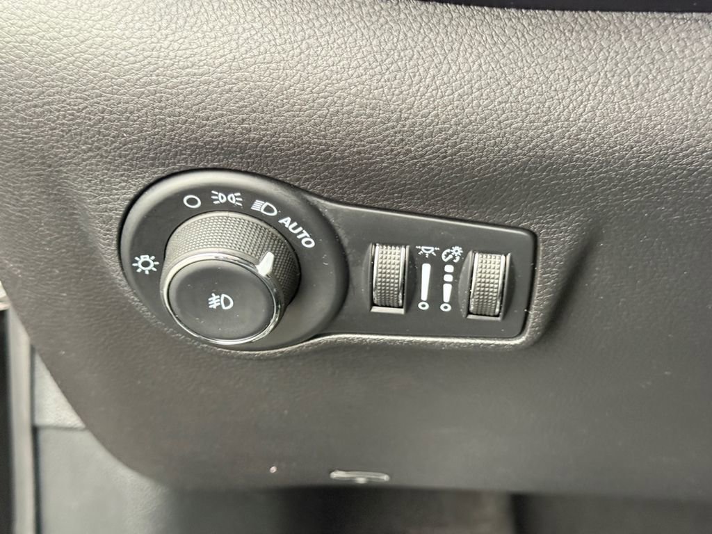 Used 2022 Jeep Compass Latitude image 20