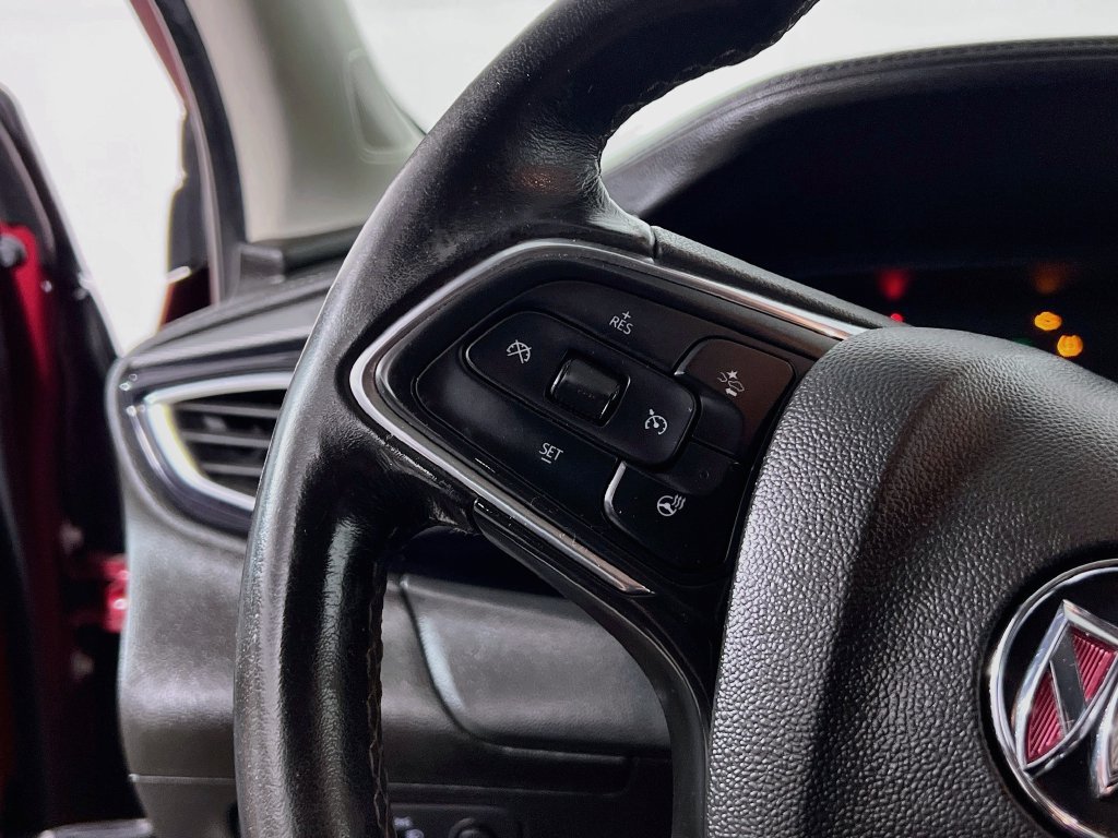 Used 2021 Buick Encore GX Essence w/ Experience Buick Package FWD image 16