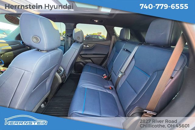 Used 2025 Chevrolet Blazer RS w/ Driver Confidence II Package FWD image 32