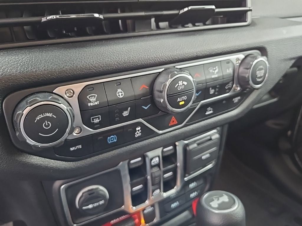 Used 2025 Jeep Wrangler Unlimited Sport S 4xe image 28