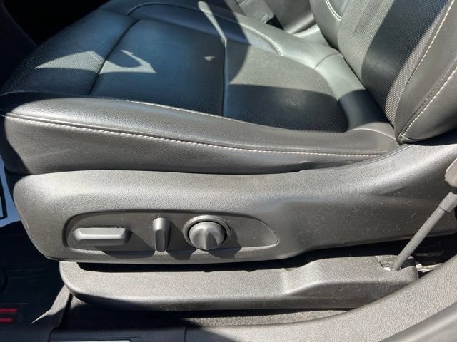 Used 2021 GMC Acadia SLT w/ Technology Package AWD/4WD image 26