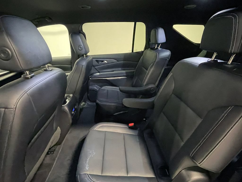 Used 2025 Chevrolet Traverse LT AWD/4WD image 18