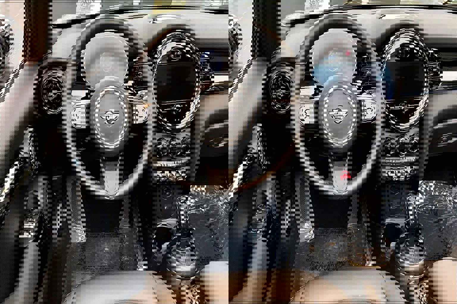 Used 2023 MINI Cooper Cooper image 10