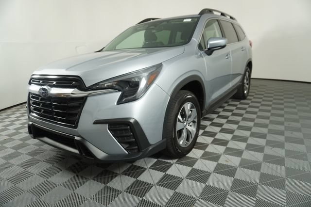 Certified 2025 Subaru Ascent Premium AWD/4WD image 3