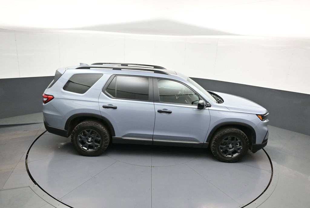 Certified 2024 Honda Pilot TrailSport image 39