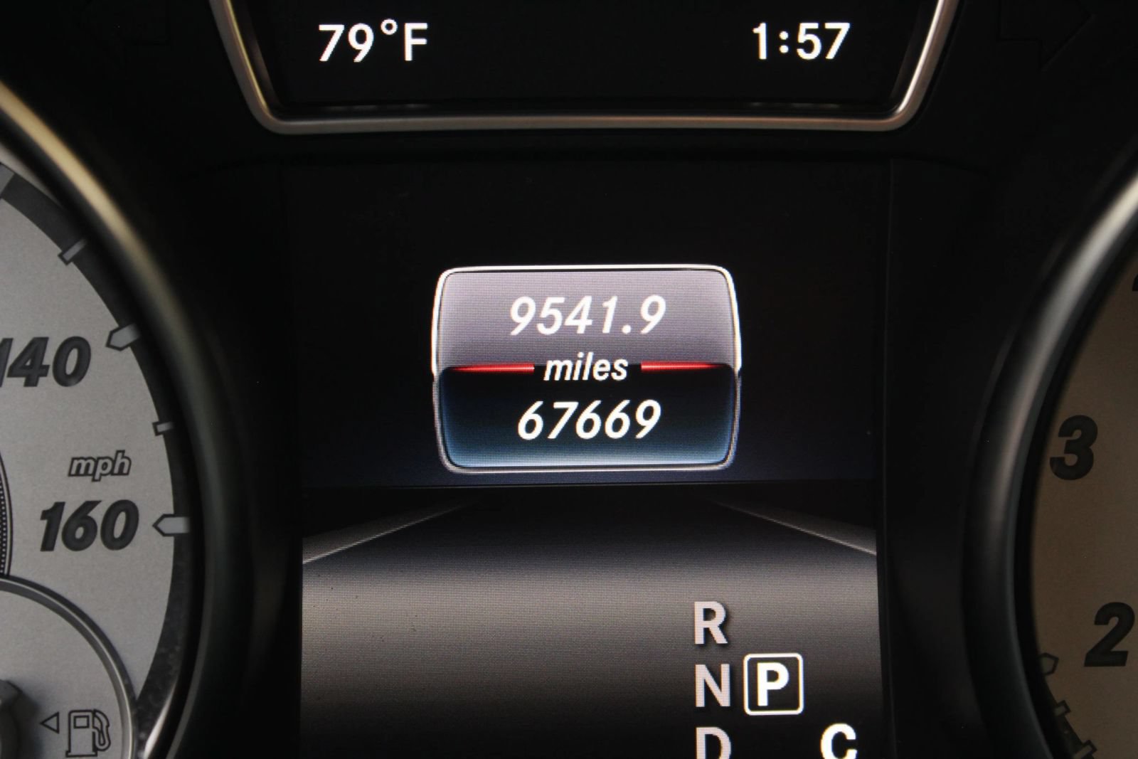 Used 2016 Mercedes-Benz CLA 250 image 32