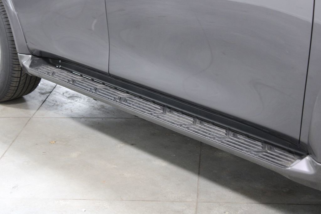 Used 2024 INFINITI QX80 Luxe image 13