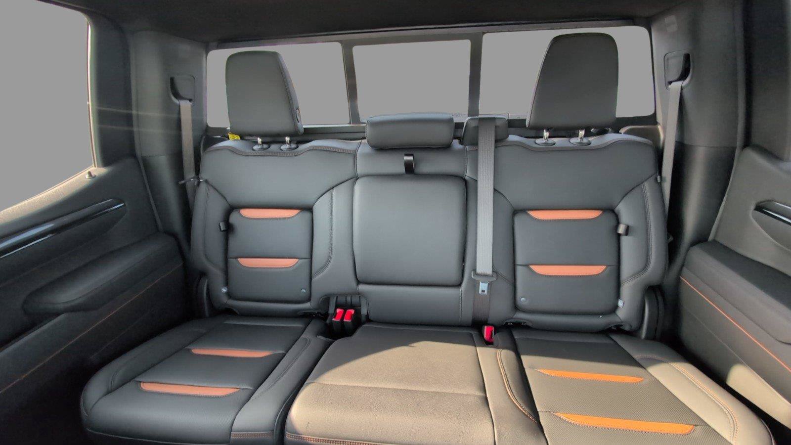 New 2026 GMC Sierra 1500 AT4 w/ AT4 Premium Package AWD/4WD image 37