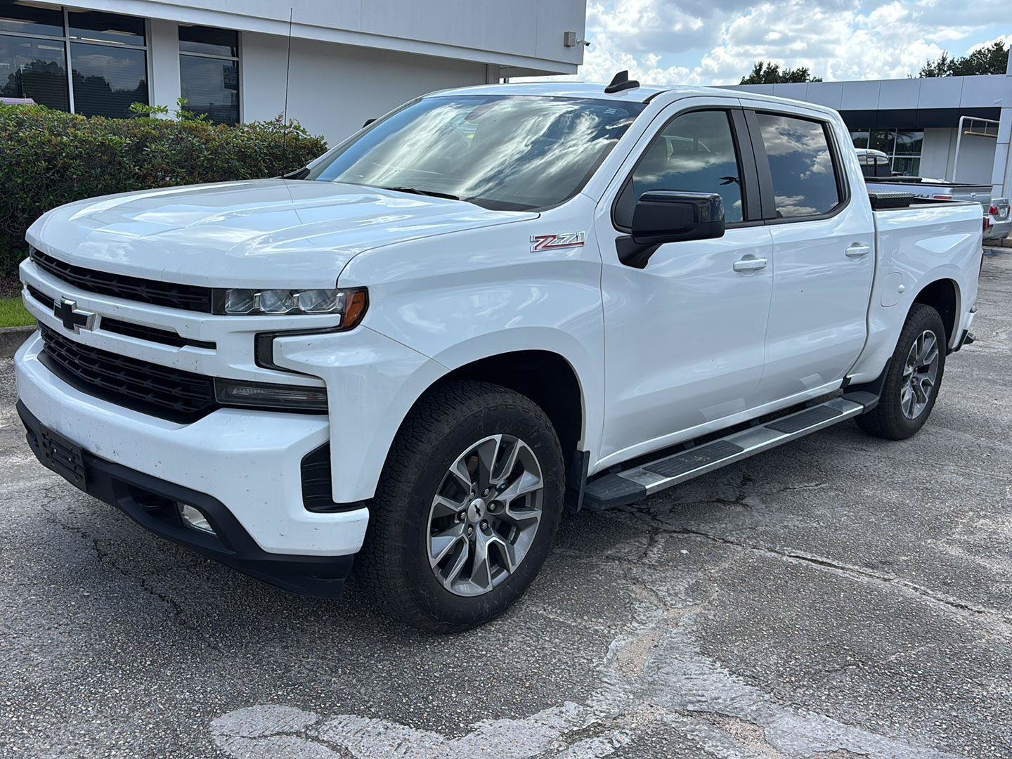 Used 2020 Chevrolet Silverado 1500 RST AWD/4WD image 3