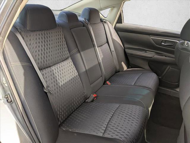 Used 2016 Nissan Altima 2.5 SV w/ Convenience Package image 20