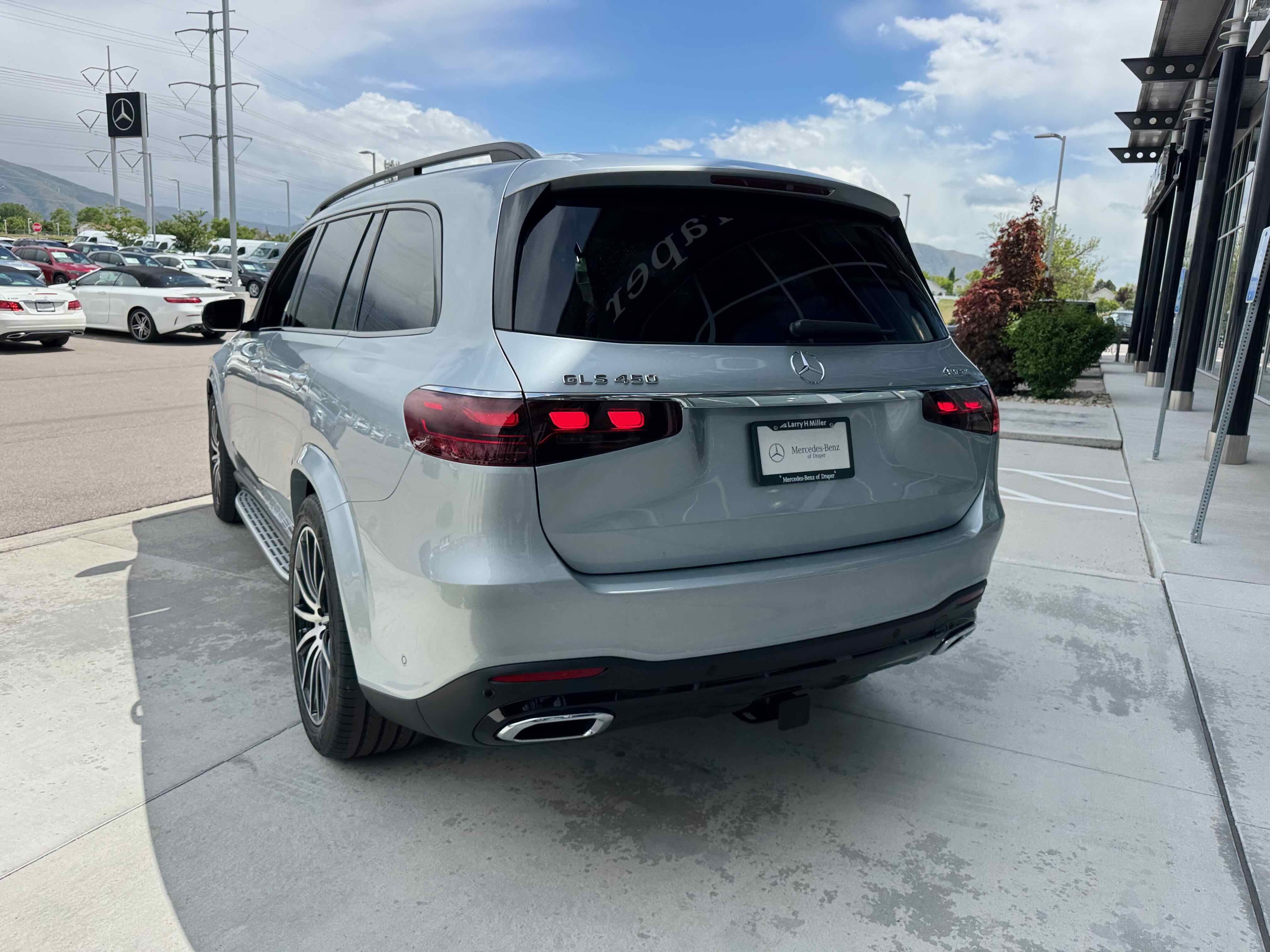 New 2025 Mercedes-Benz GLS 450 450 4MATIC image 5