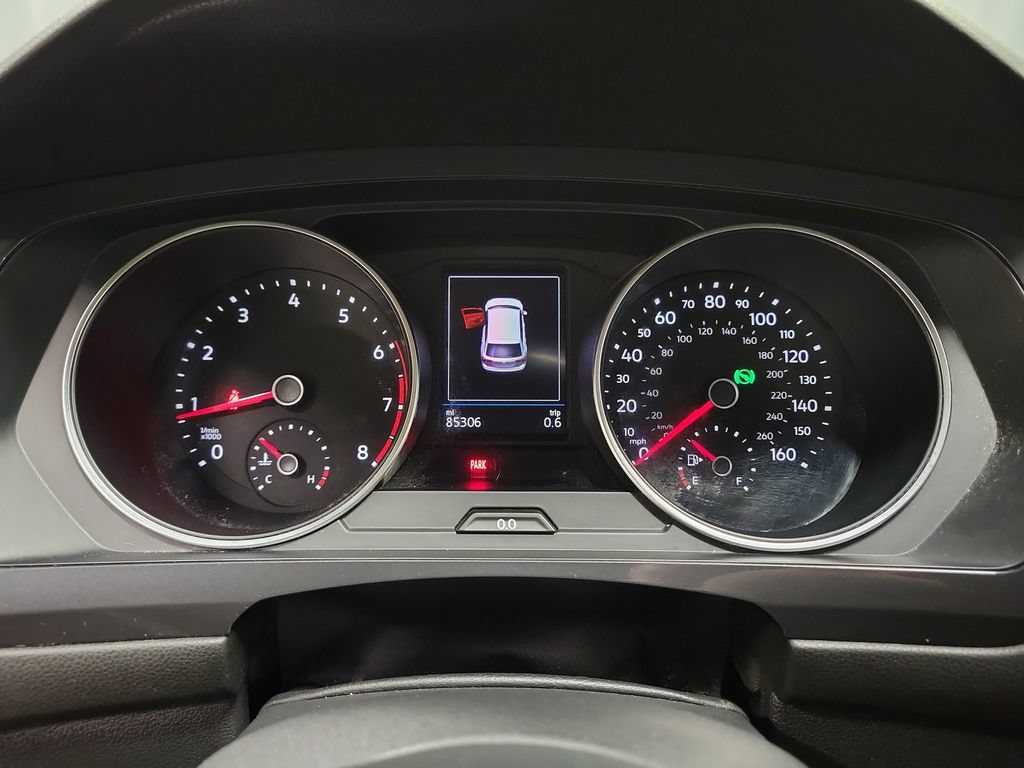 Used 2019 Volkswagen Tiguan SE w/ Panoramic Sunroof Package AWD/4WD image 26