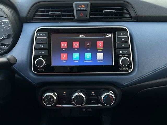 Used 2025 Nissan Versa SV FWD image 33