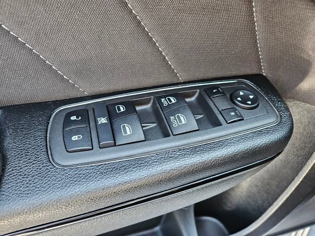 Used 2022 Dodge Charger R/T w/ Blacktop Package RWD image 30