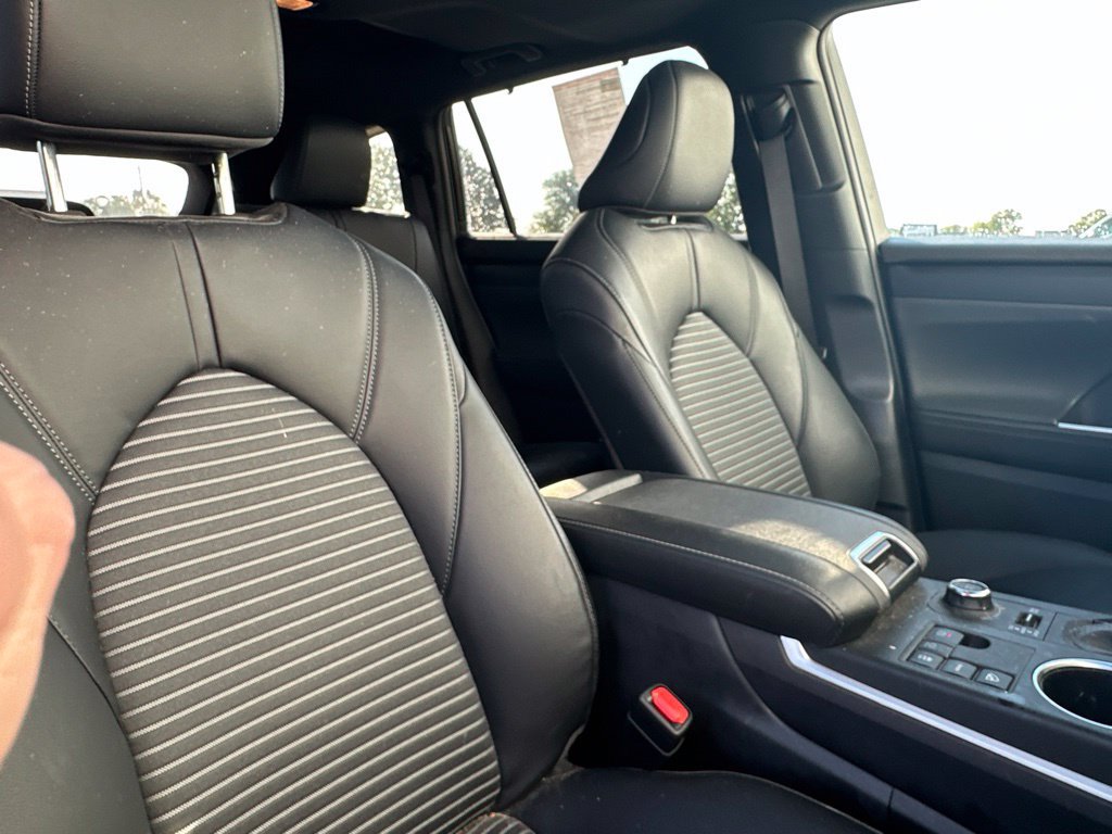 Used 2023 Toyota Highlander XSE AWD/4WD image 33