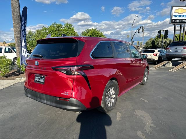 Used 2023 Toyota Sienna LE FWD image 8