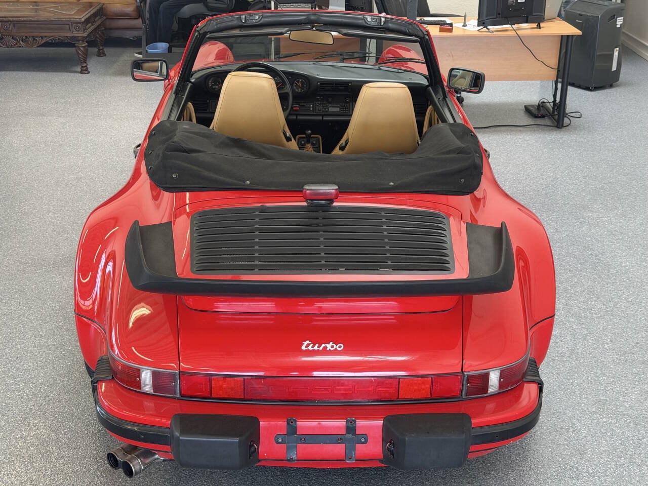 Used 1988 Porsche 911 Carrera RWD image 15