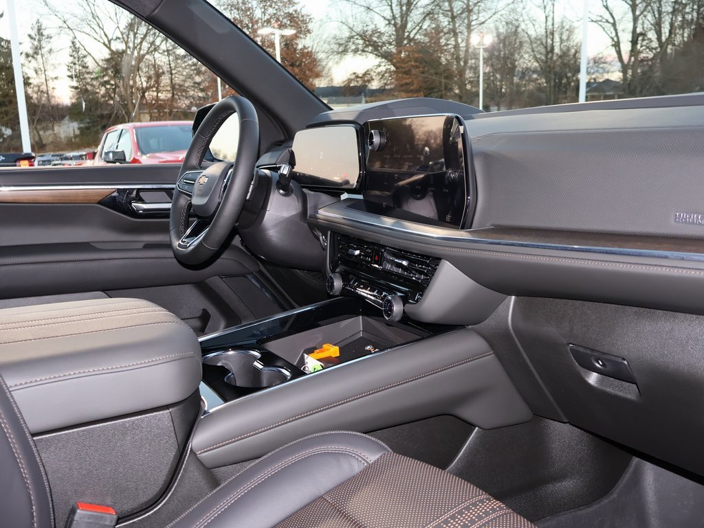 New 2025 Chevrolet Suburban High Country image 46