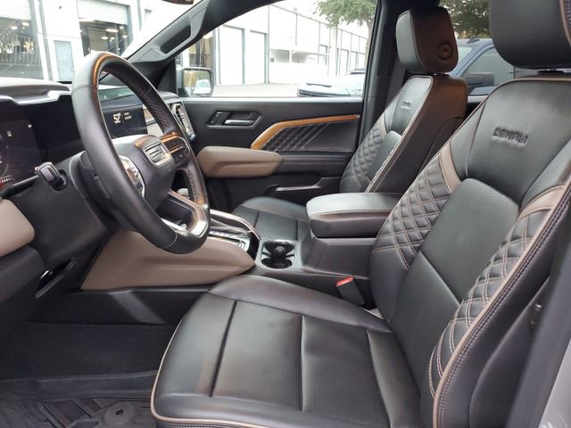 Used 2024 GMC Canyon Denali image 18