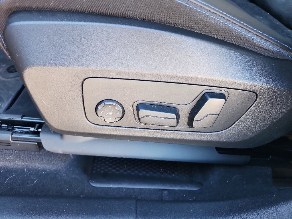 Used 2024 BMW X1 M35i w/ Premium Package image 19