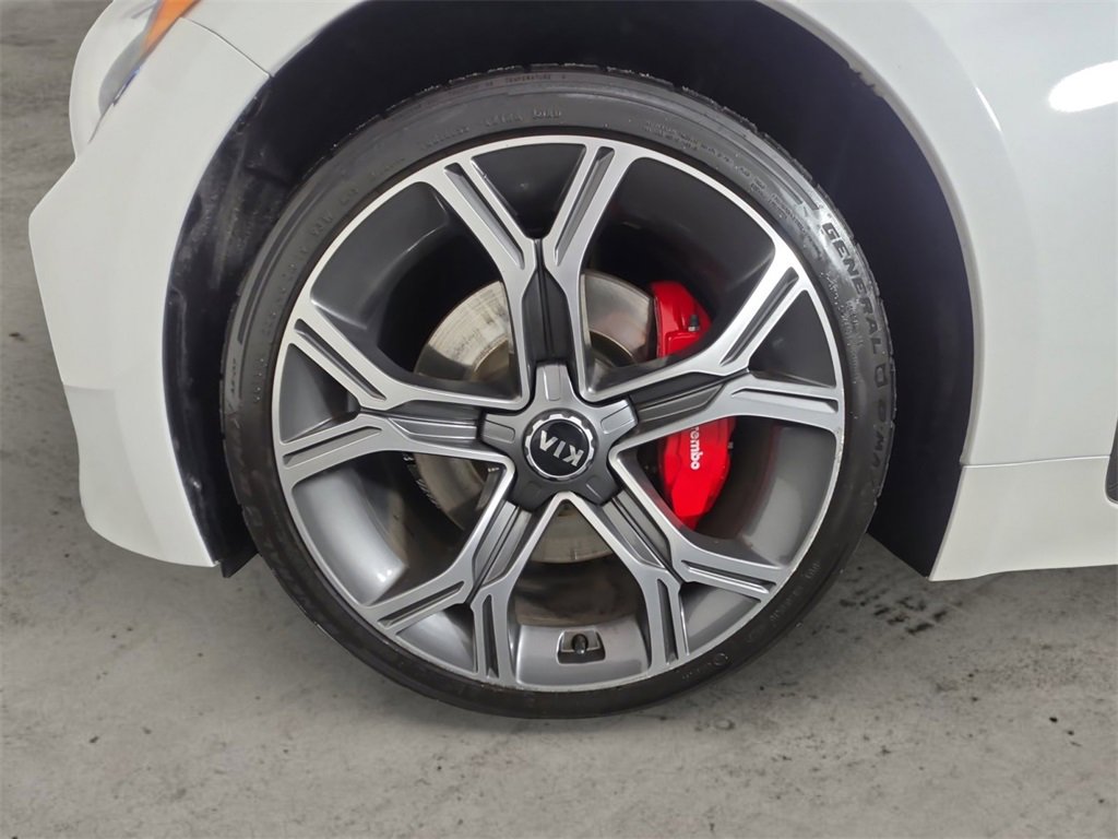 Used 2020 Kia Stinger GT1 image 14