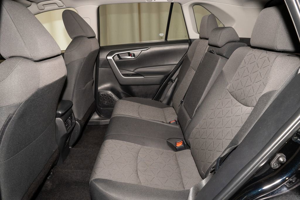 Used 2024 Toyota RAV4 XLE image 7