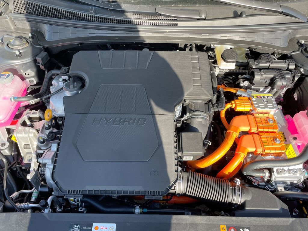 Used 2025 Hyundai Elantra SEL image 51