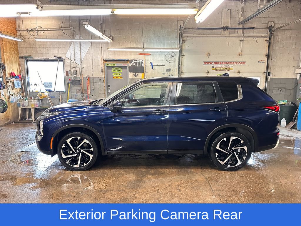 Used 2024 Mitsubishi Outlander AWD image 6